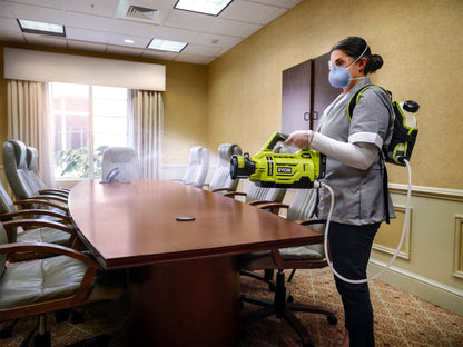 18V ONE+ 1 GALLON ELECTROSTATIC SPRAYER KIT | RYOBI