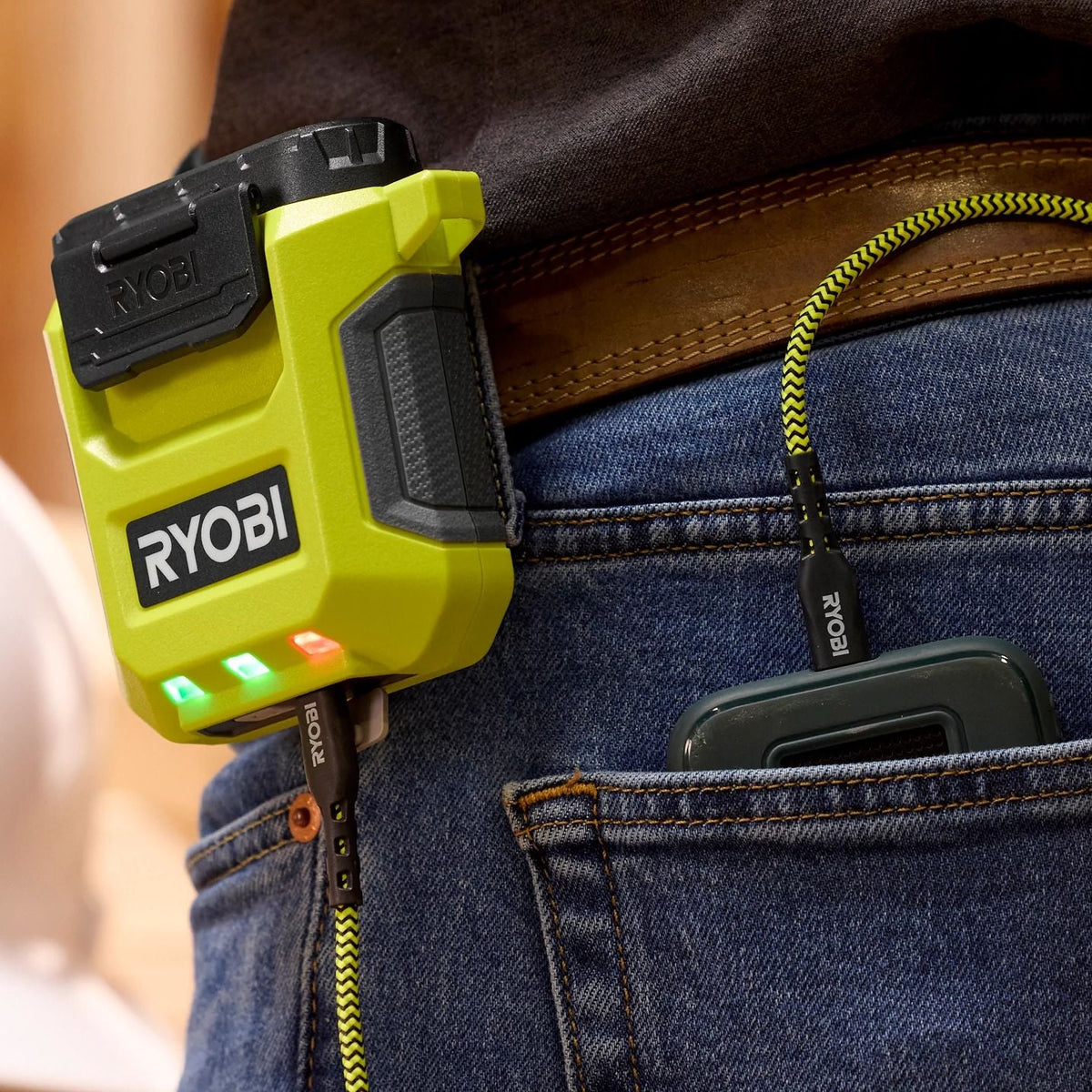USB LITHIUM 3-PORT CHARGER & POWER SOURCE | RYOBI