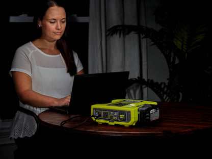 18V ONE+ 800-WATT AUTOMOTIVE POWER INVERTER | RYOBI