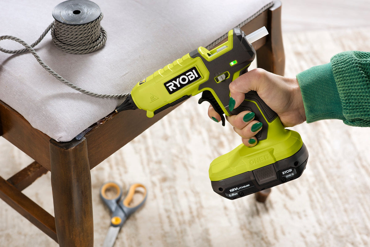 18V ONE+ DUAL TEMPERATURE GLUE GUN | RYOBI