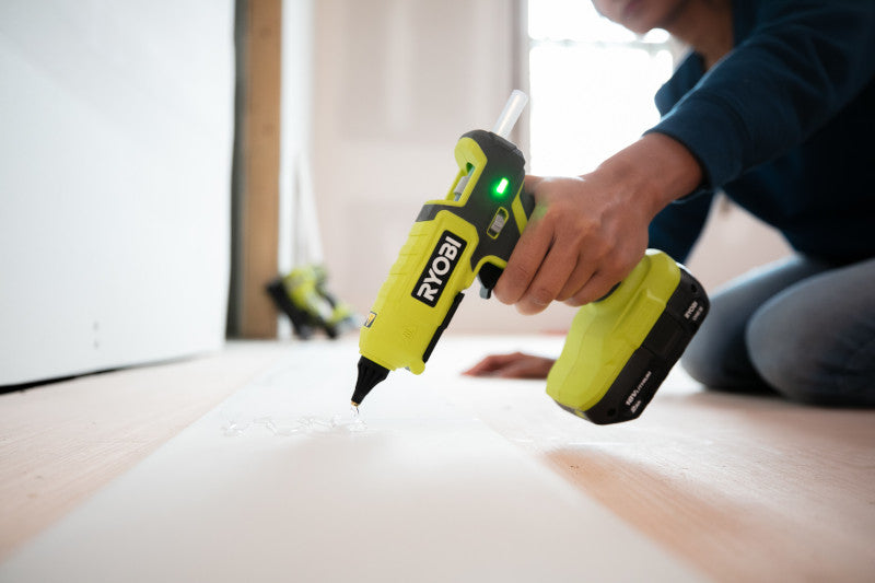 18V ONE+ DUAL TEMPERATURE GLUE GUN | RYOBI