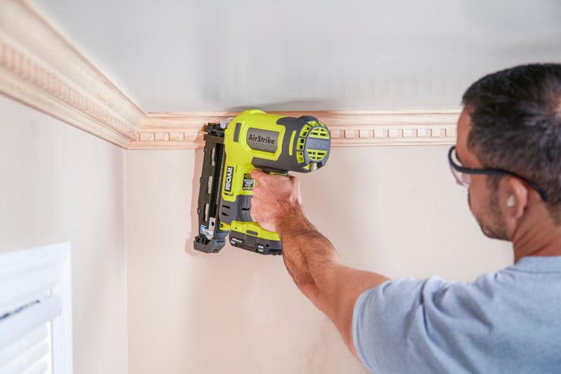 18V ONE+ AIRSTRIKE 16GA FINISH NAILER KIT | RYOBI