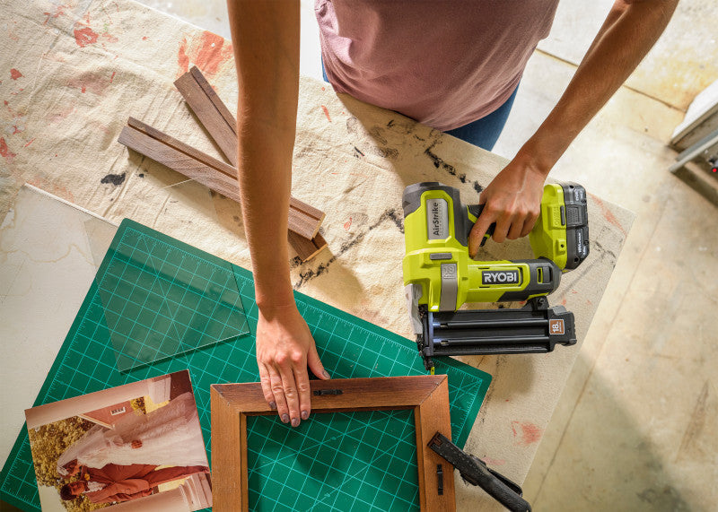 18V ONE+ AIRSTRIKE 18GA BRAD NAILER KIT | RYOBI