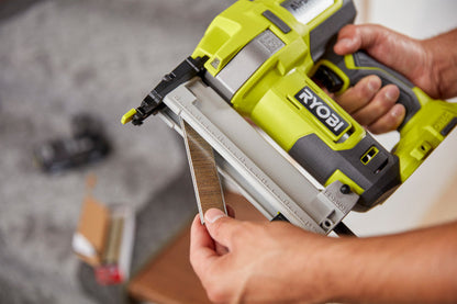 18V ONE+ AIRSTRIKE 18GA NARROW CROWN STAPLER KIT | RYOBI