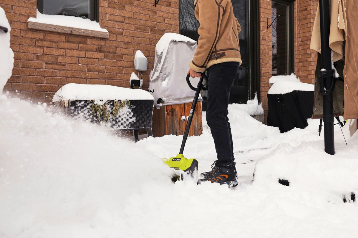 18V ONE+ 10″ SNOW SHOVEL | RYOBI