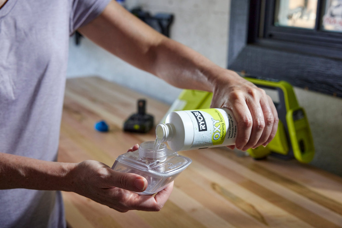 18V ONE+ SWIFTCLEAN SPOT CLEANER KIT | RYOBI