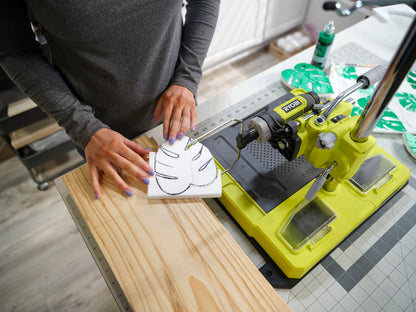USB LITHIUM FOAM CUTTER KIT | RYOBI