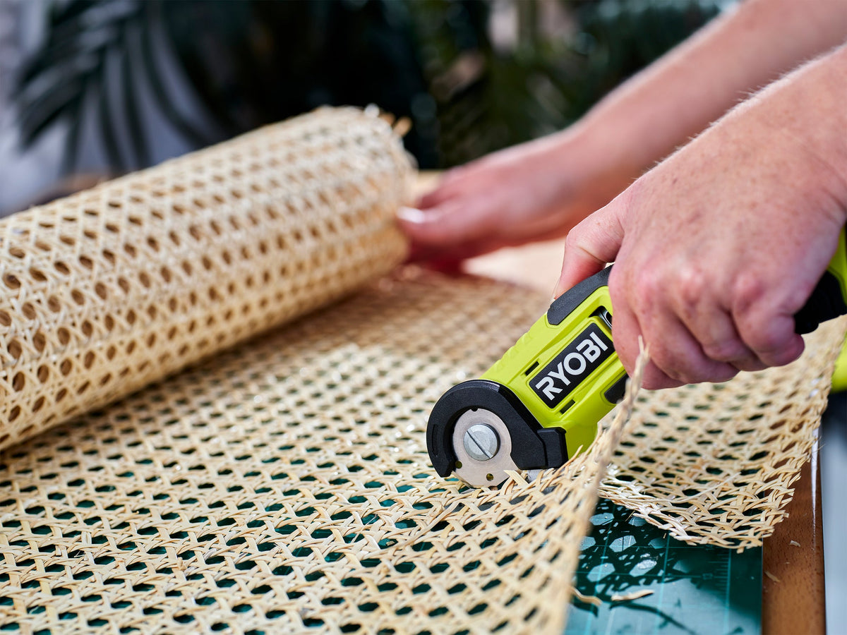 USB LITHIUM POWER CUTTER KIT | RYOBI