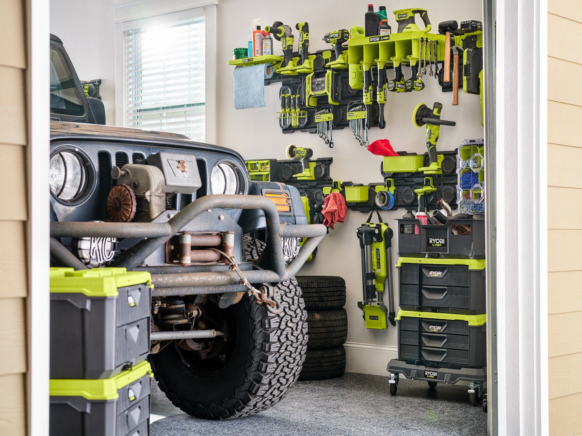 LINK MEDIUM TOOL BOX | RYOBI
