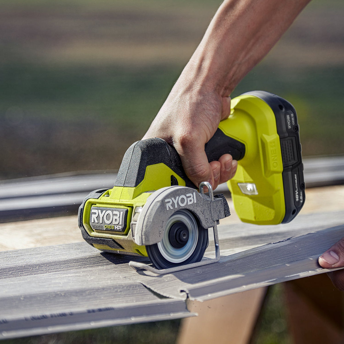 18V ONE+ HP COMPACT BRUSHLESS CUT-OFF TOOL | RYOBI