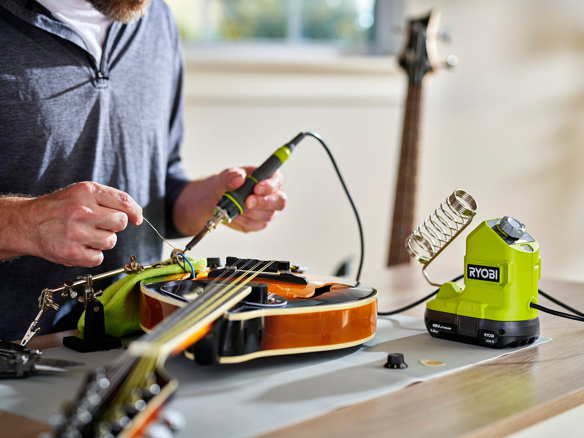 18V ONE+ 120W SOLDERING IRON KIT | RYOBI