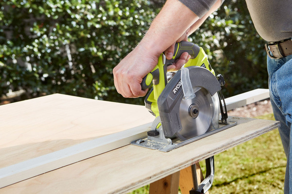 ONE+ 18V CORDLESS 6-1/2″ CIRCULAR SAW KIT | RYOBI