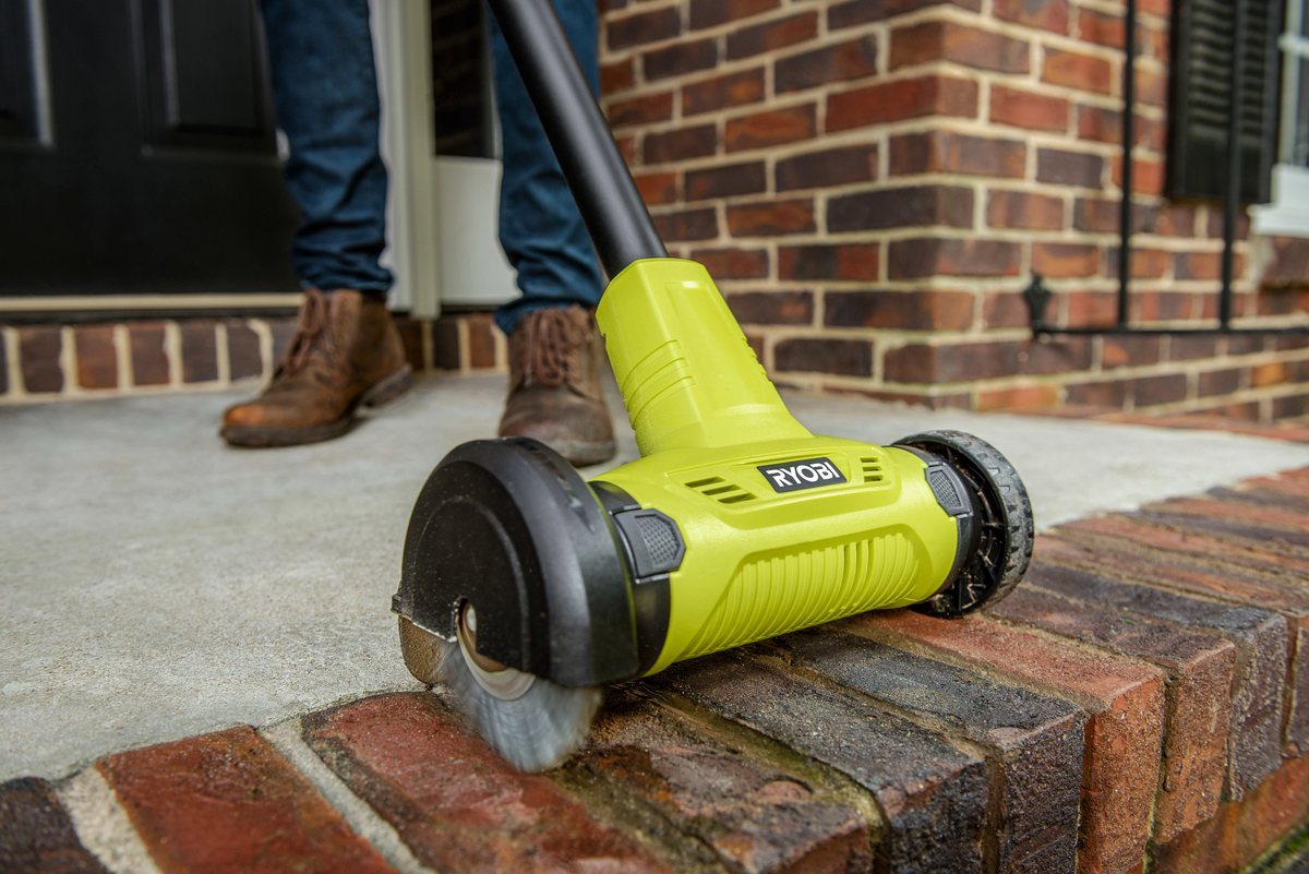 PATIO CLEANER – WIRE BRUSH NYLON EDGING BRUSH | RYOBI