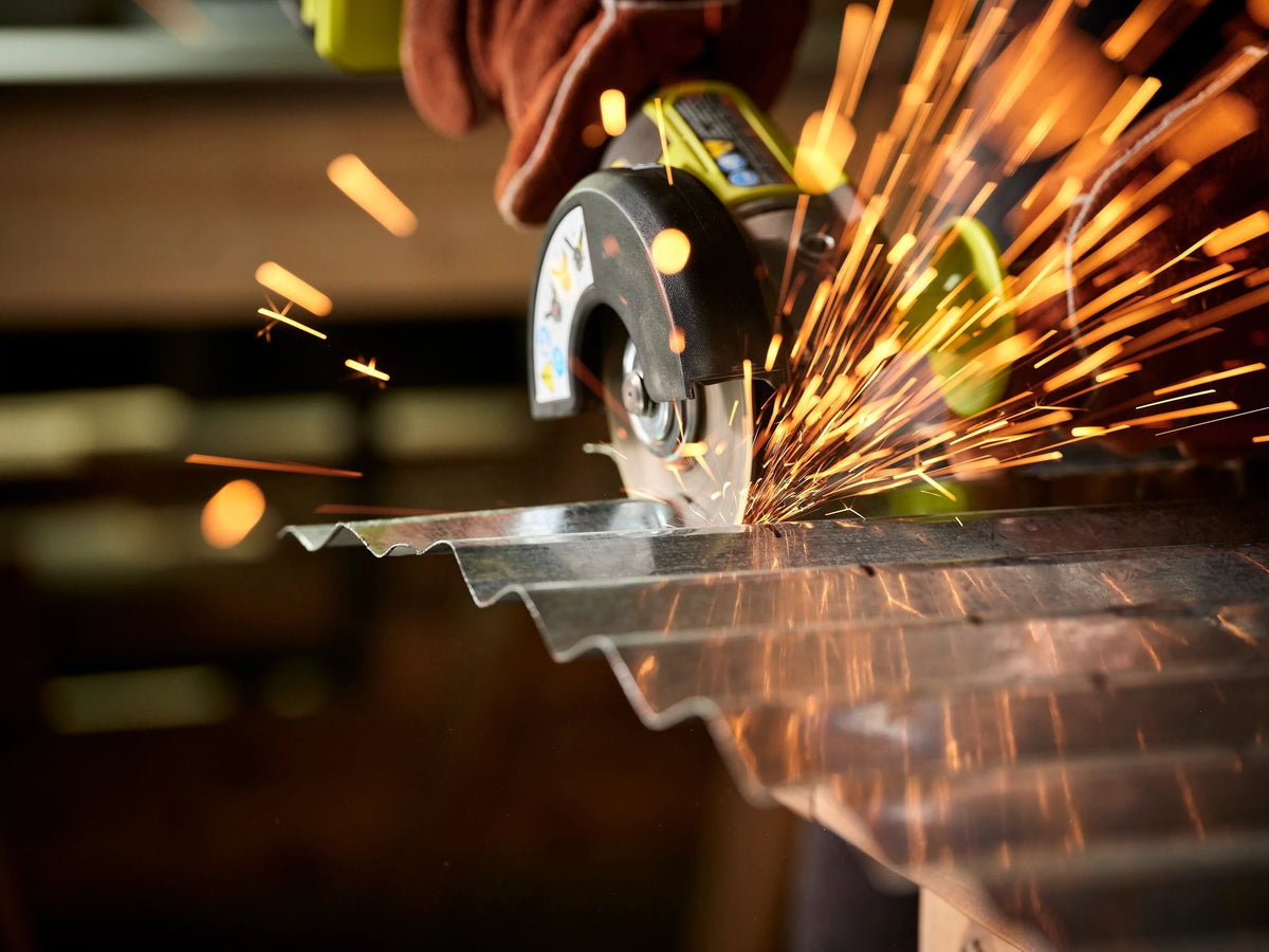 ANGLE GRINDER CUTTING AND GRINDING GUARD KIT | RYOBI