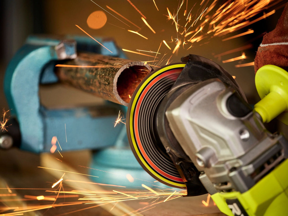 ANGLE GRINDER CUTTING AND GRINDING GUARD KIT | RYOBI